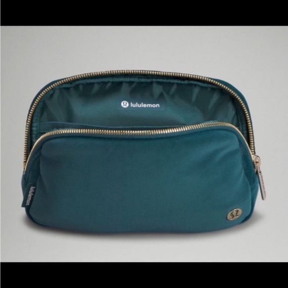 Lululemon everywhere belt bag velour in jasper new with tags - Picture 8 of 8